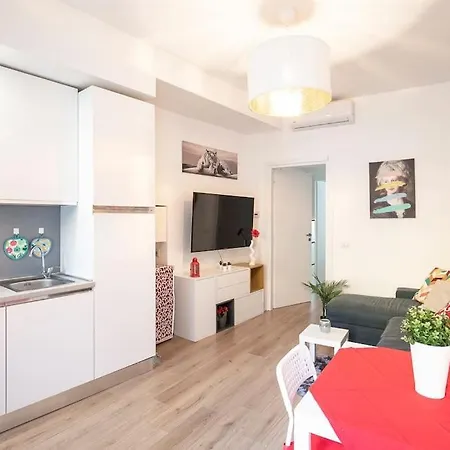 Apartament Duomo 10 Min Cozy Netflix + Wifi