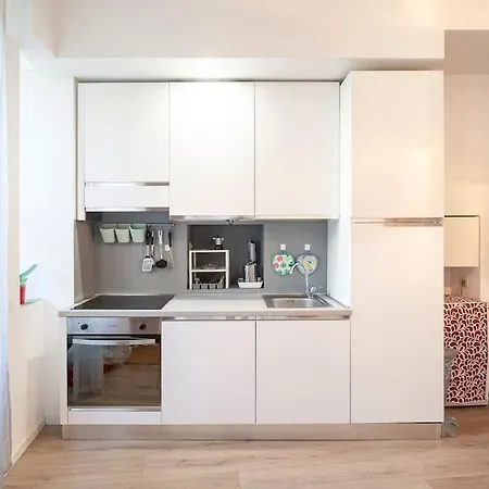 Duomo 10 Min Cozy Netflix + Wifi Apartament