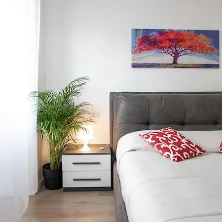 Duomo 10 Min Cozy Netflix + Wifi Apartamento *